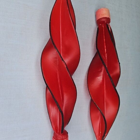 Swirl Red Candle Taper BeesWax Design Spiral Set of 2 VTG USA Cali 8.5'' NIB - Picture 14 of 16